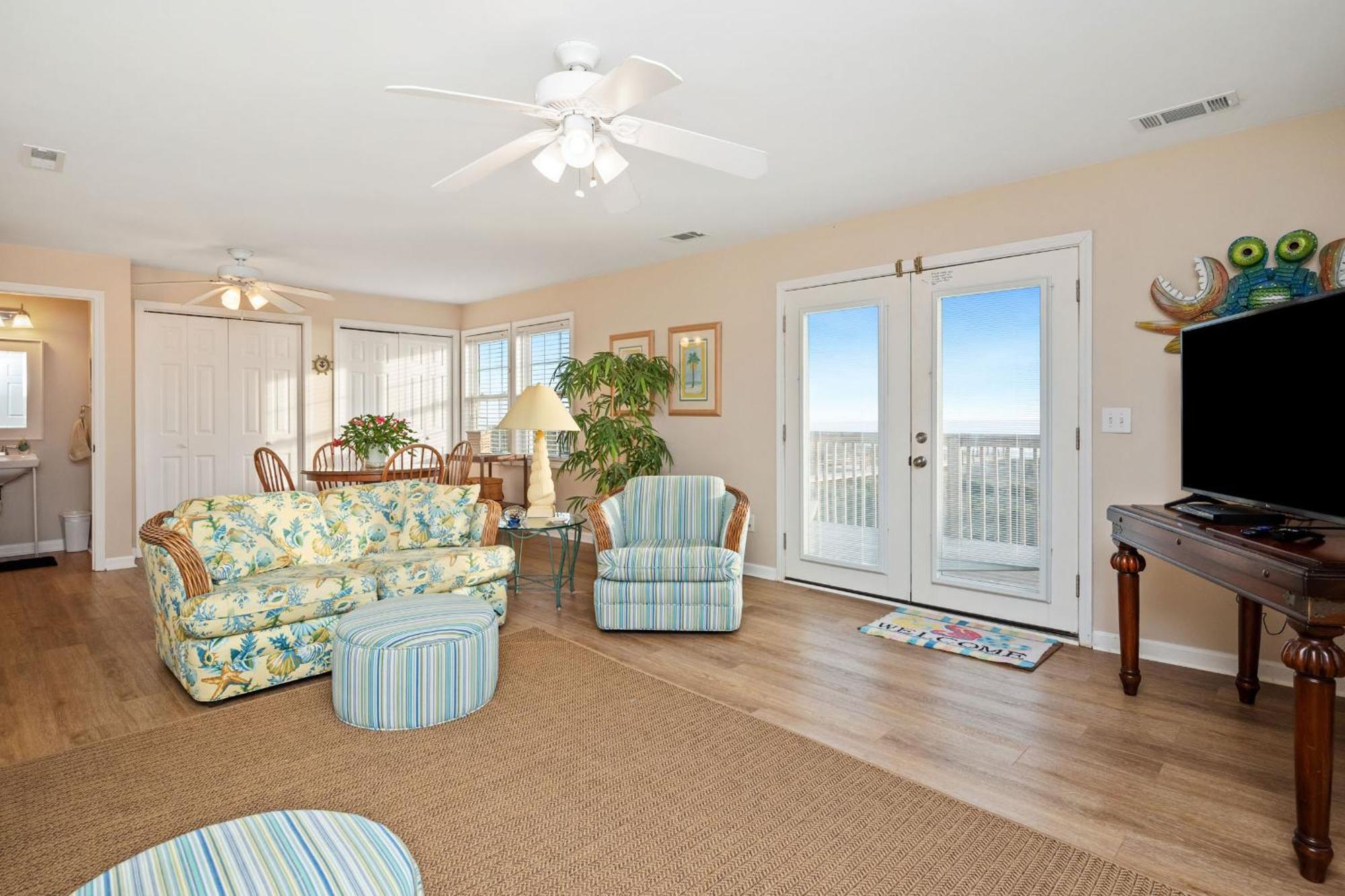 Katie Lou'S Place By Oak Island Accommodations Caswell Beach Exterior photo